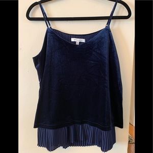 Velour tank with pretty lining